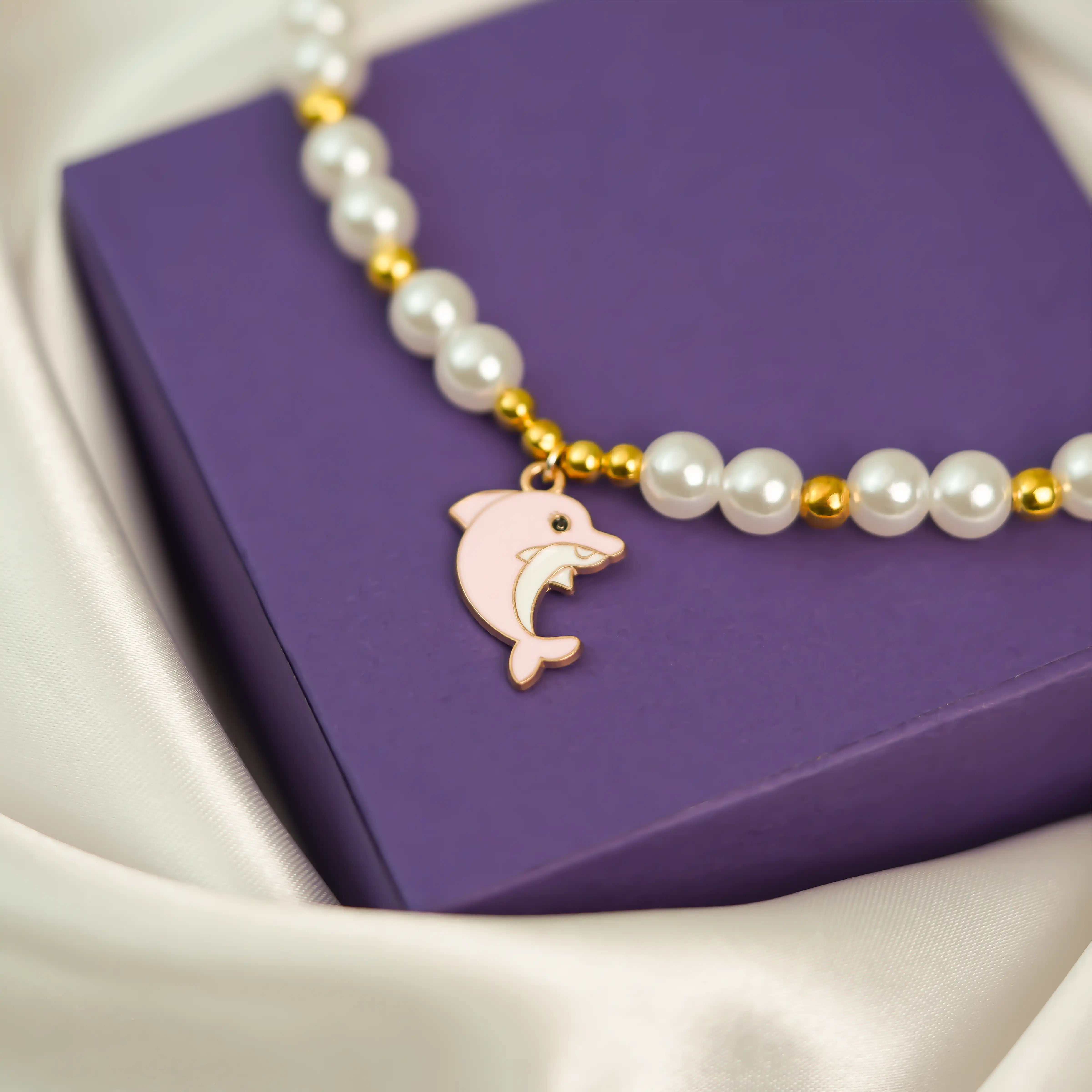 Poppy Pearl Necklace