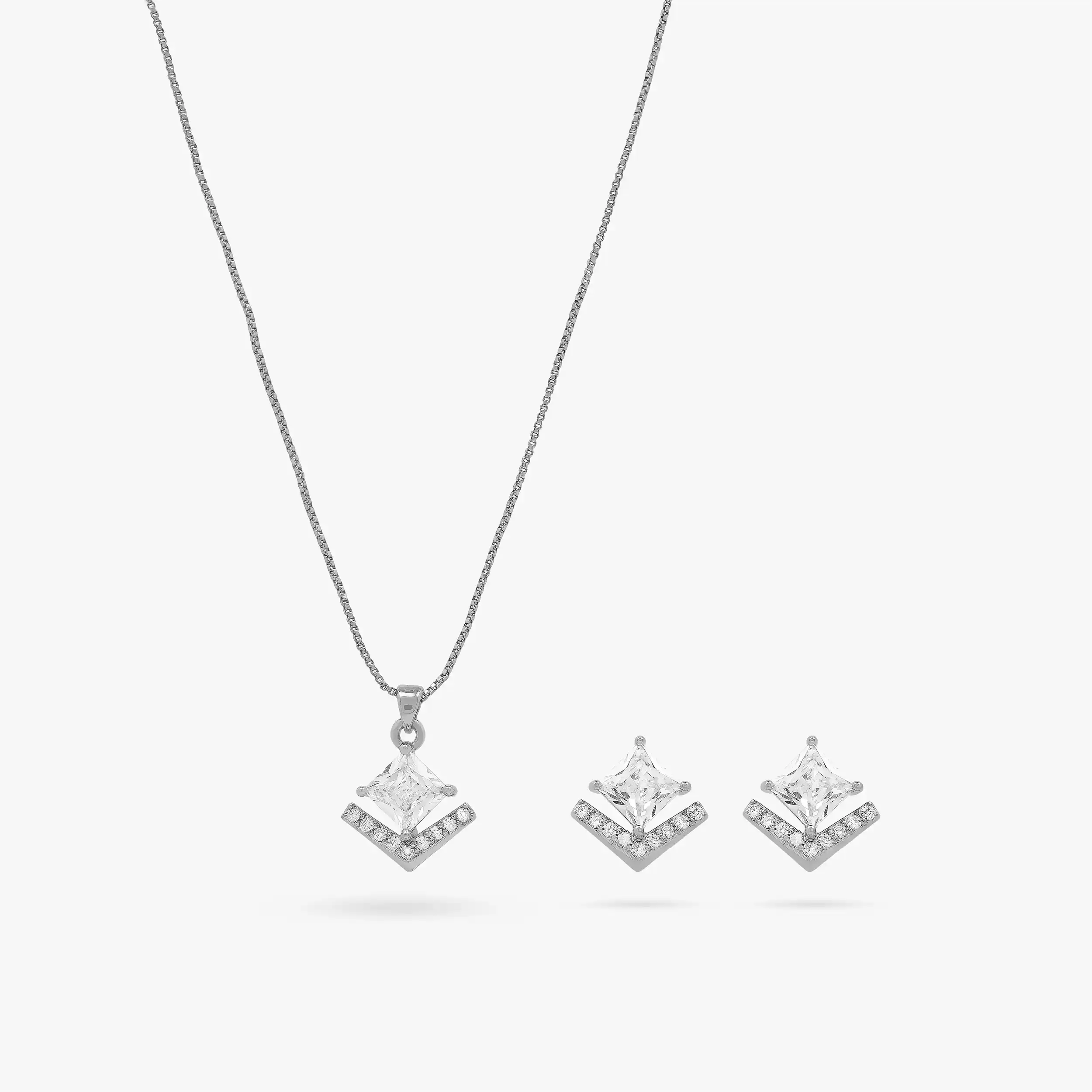 Lustre Royale Diamond Set
