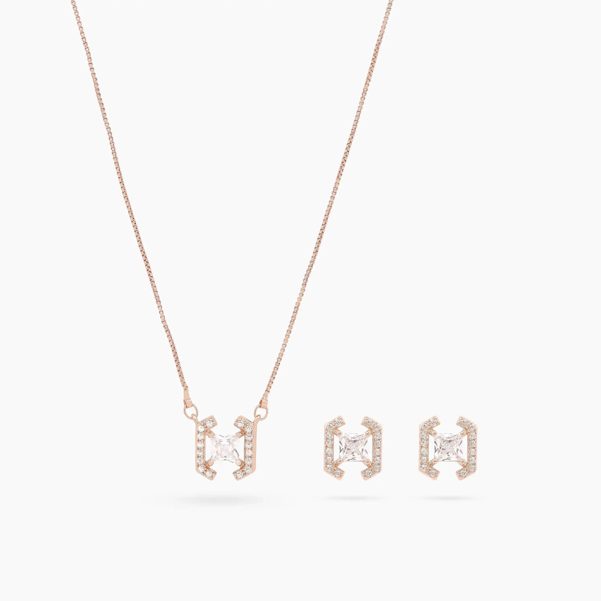 Princess Halo Diamond Necklace Set