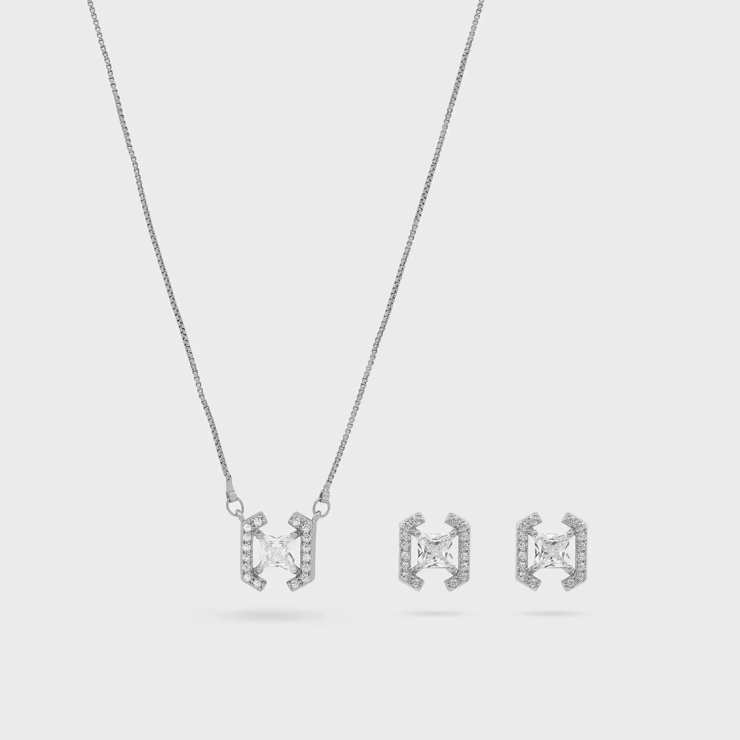 Princess Halo Diamond Necklace Set